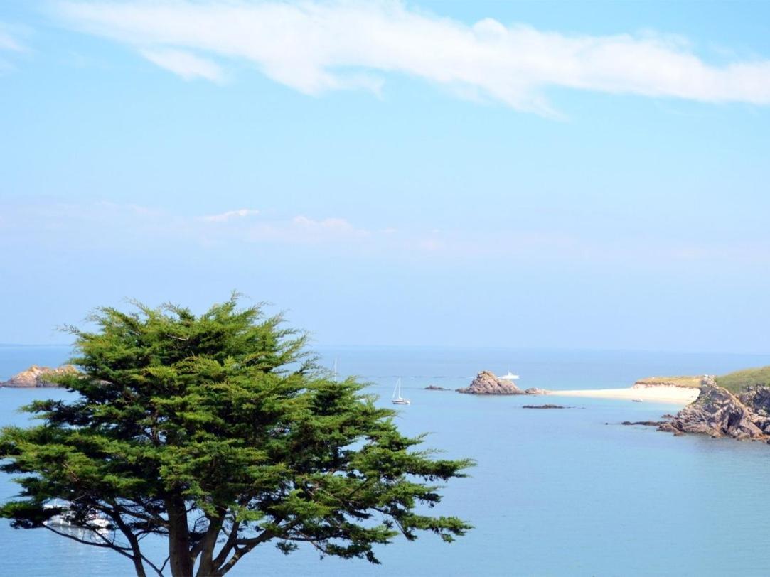 Gites & Tiny Houses Les Hauts De Toulvern Baden Ngoại thất bức ảnh